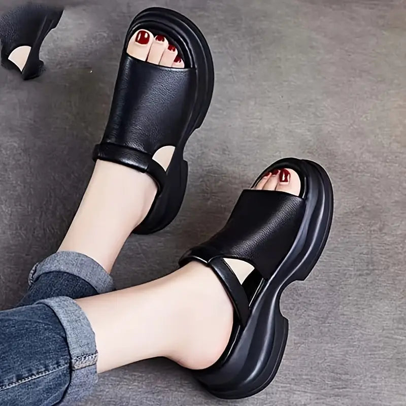 Lady's platform sandals