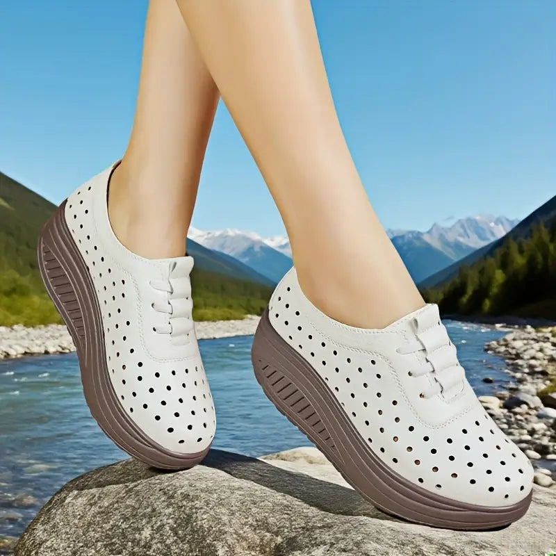 Larch wood grain thick-soled high-heeled flat shoes